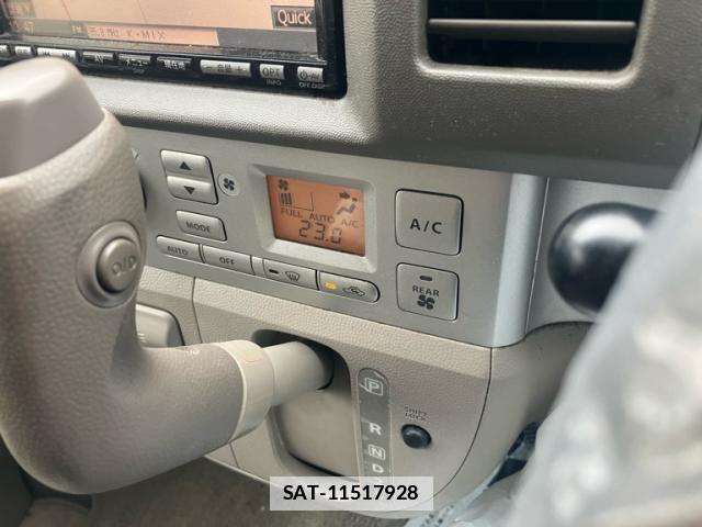 Suzuki EVERY WAGON 2008-11 7729431-18