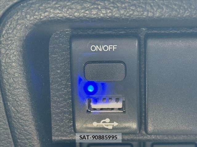 Suzuki EVERY WAGON 2016-10 7789597-26