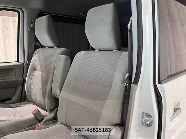 Suzuki EVERY WAGON 2013-09 7879784-27