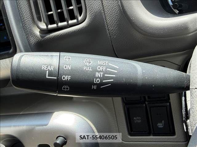Suzuki EVERY WAGON 2022-08 7981196-28