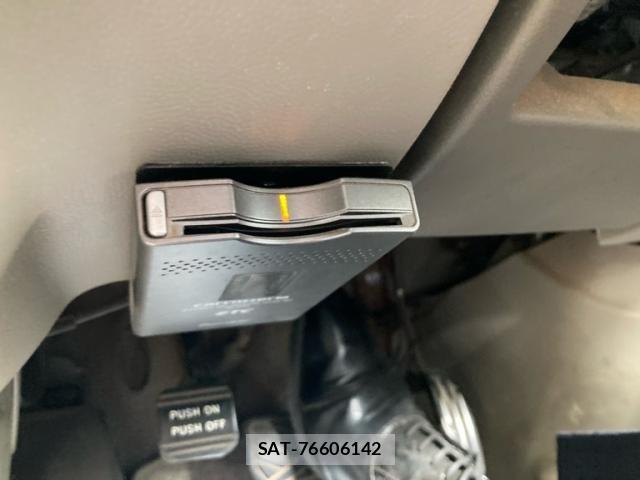 Suzuki EVERY WAGON 2010-02 8038583-22
