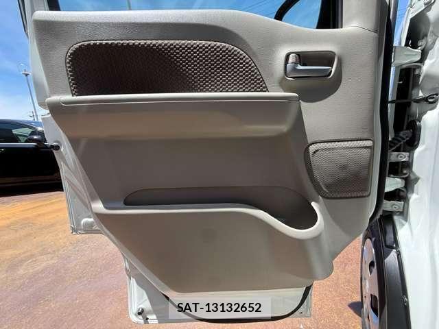 Suzuki EVERY WAGON 2019-08 8075802-23