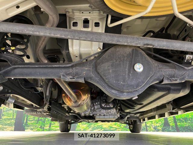 Suzuki EVERY WAGON 2023-11 8102142-18