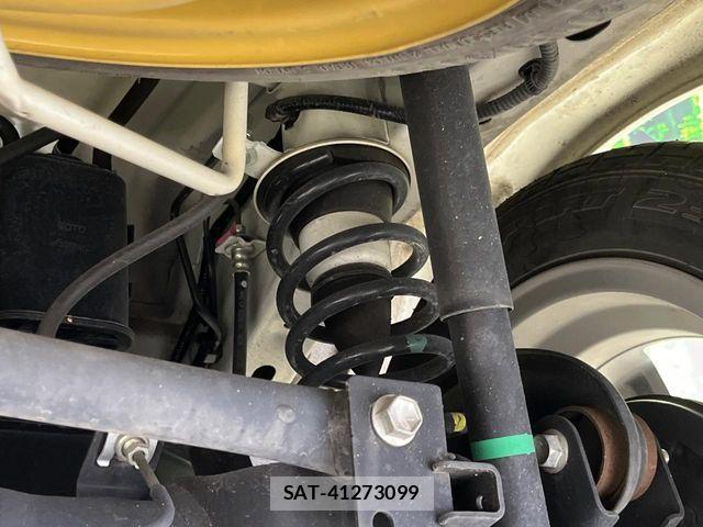 Suzuki EVERY WAGON 2023-11 8102142-19
