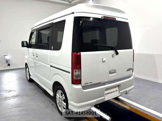 Suzuki EVERY WAGON 2009-06 8210493-5