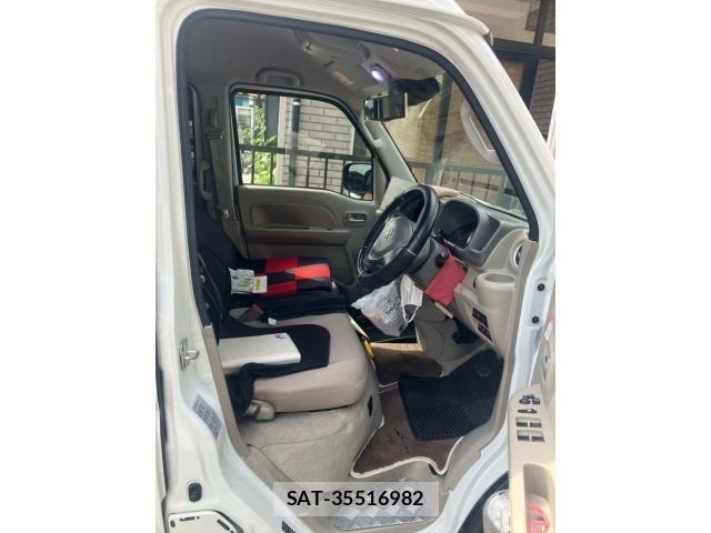 Suzuki EVERY WAGON 2019-12 8246863-11