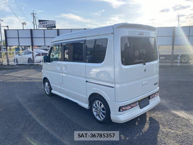 Suzuki EVERY WAGON 2020-01 8317445-7