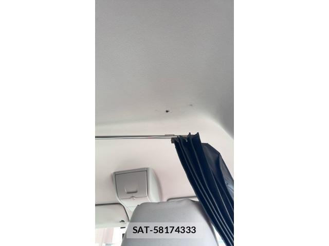 Suzuki EVERY WAGON 2017-03 8355698-11