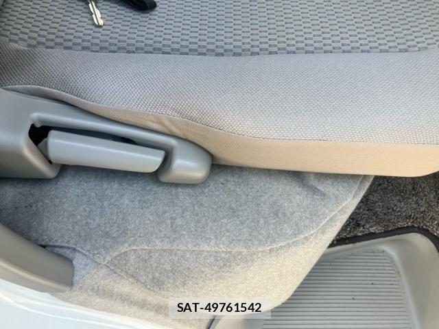 Suzuki EVERY WAGON 2024-09 8369098-11