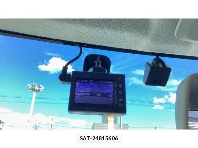 Suzuki EVERY WAGON 2013-10 8415229-16