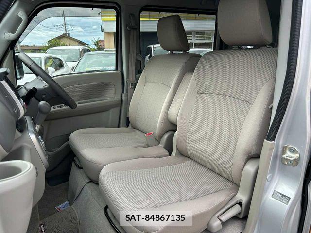 Suzuki EVERY WAGON 2023-02 8415230-21