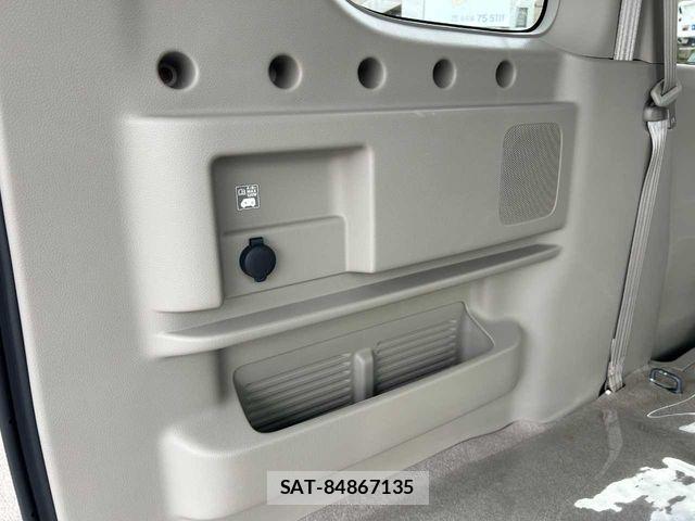 Suzuki EVERY WAGON 2023-02 8415230-28