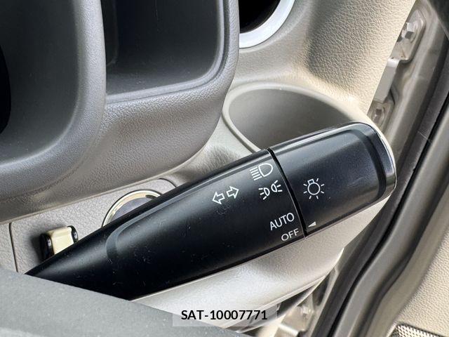 Suzuki EVERY WAGON 2017-08 8527619-13