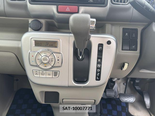 Suzuki EVERY WAGON 2017-08 8527619-16