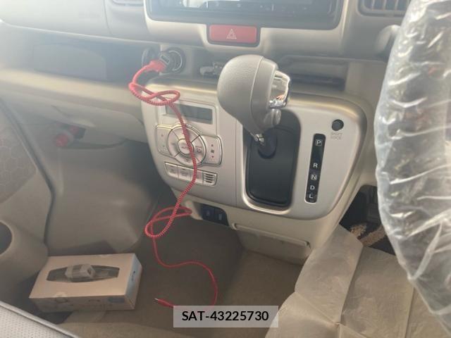 Suzuki EVERY WAGON 2025-03 8527617-9