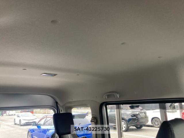 Suzuki EVERY WAGON 2025-03 8527617-14