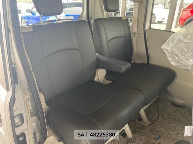 Suzuki EVERY WAGON 2025-03 8527617-16