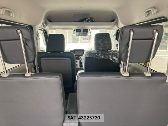 Suzuki EVERY WAGON 2025-03 8527617-22