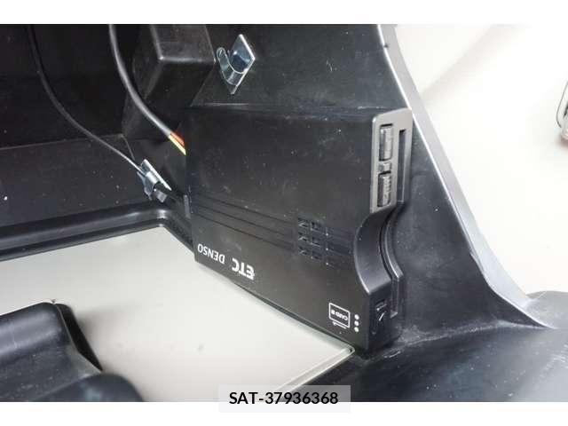 Suzuki EVERY WAGON 2018-12 8563705-14