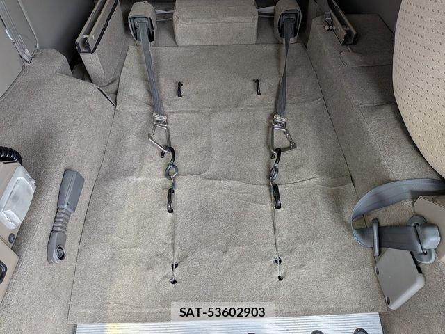 Suzuki EVERY WAGON 2014-04 8629179-13