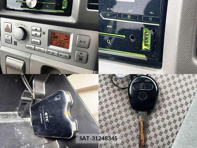Suzuki EVERY WAGON 2011-11 8782223-4