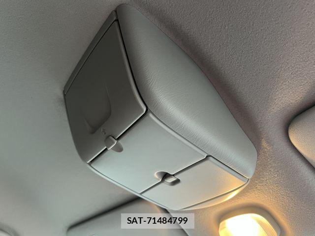 Suzuki EVERY WAGON 2016-11 8831882-24