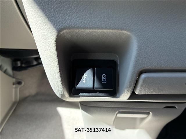 Suzuki EVERY WAGON 2025-08 8831881-17