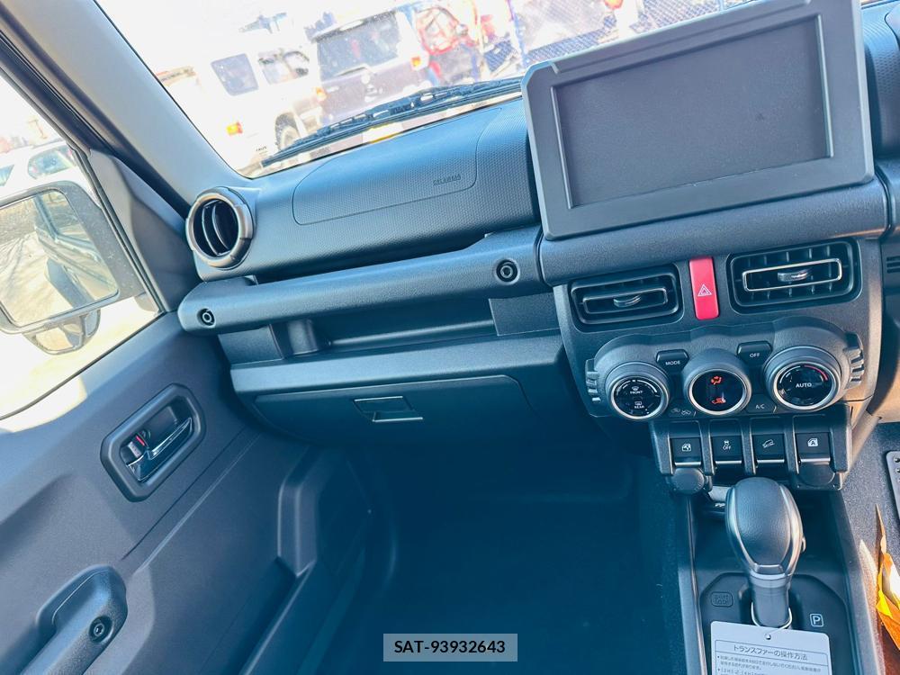 Suzuki JIMNY SIERRA 2025-02 760862-14