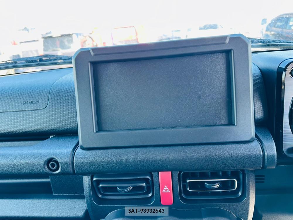 Suzuki JIMNY SIERRA 2025-02 760862-15