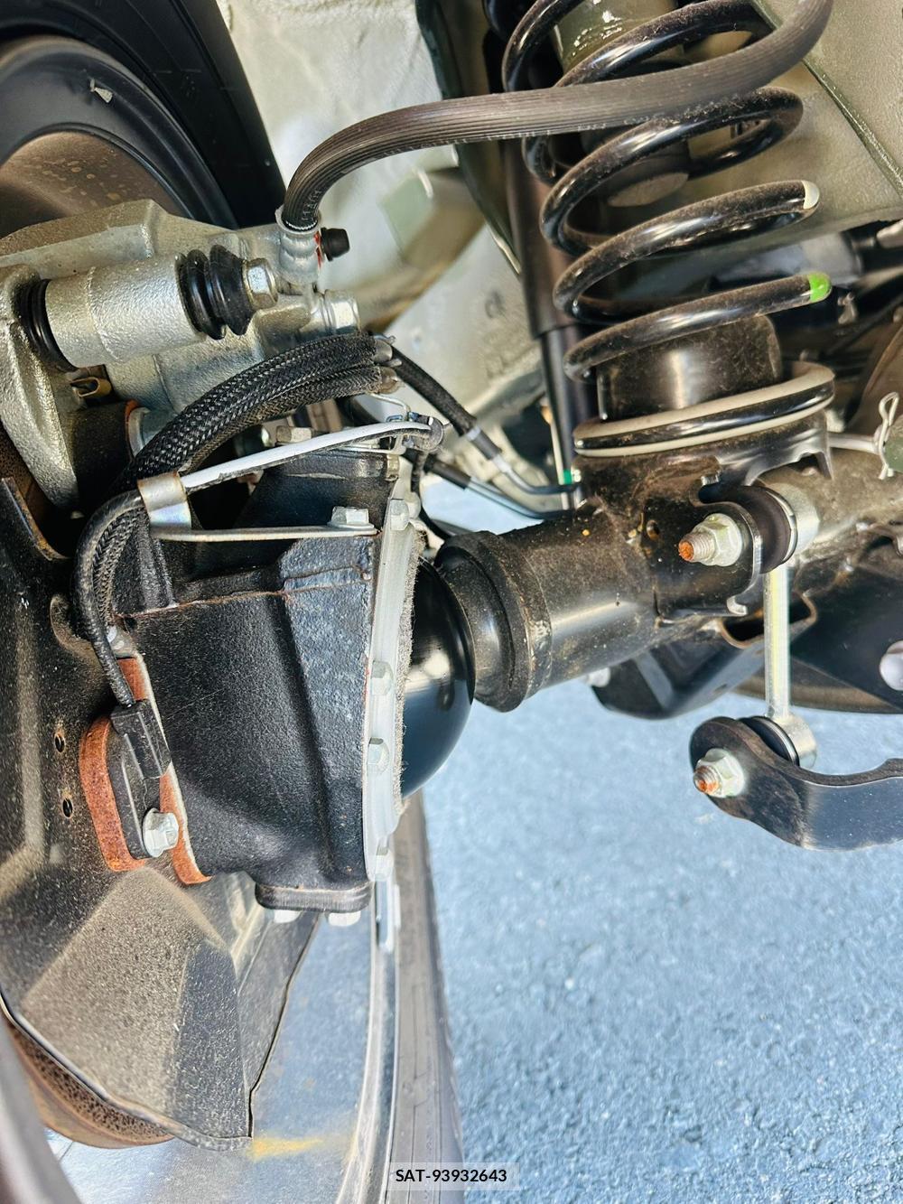 Suzuki JIMNY SIERRA 2025-02 760862-28