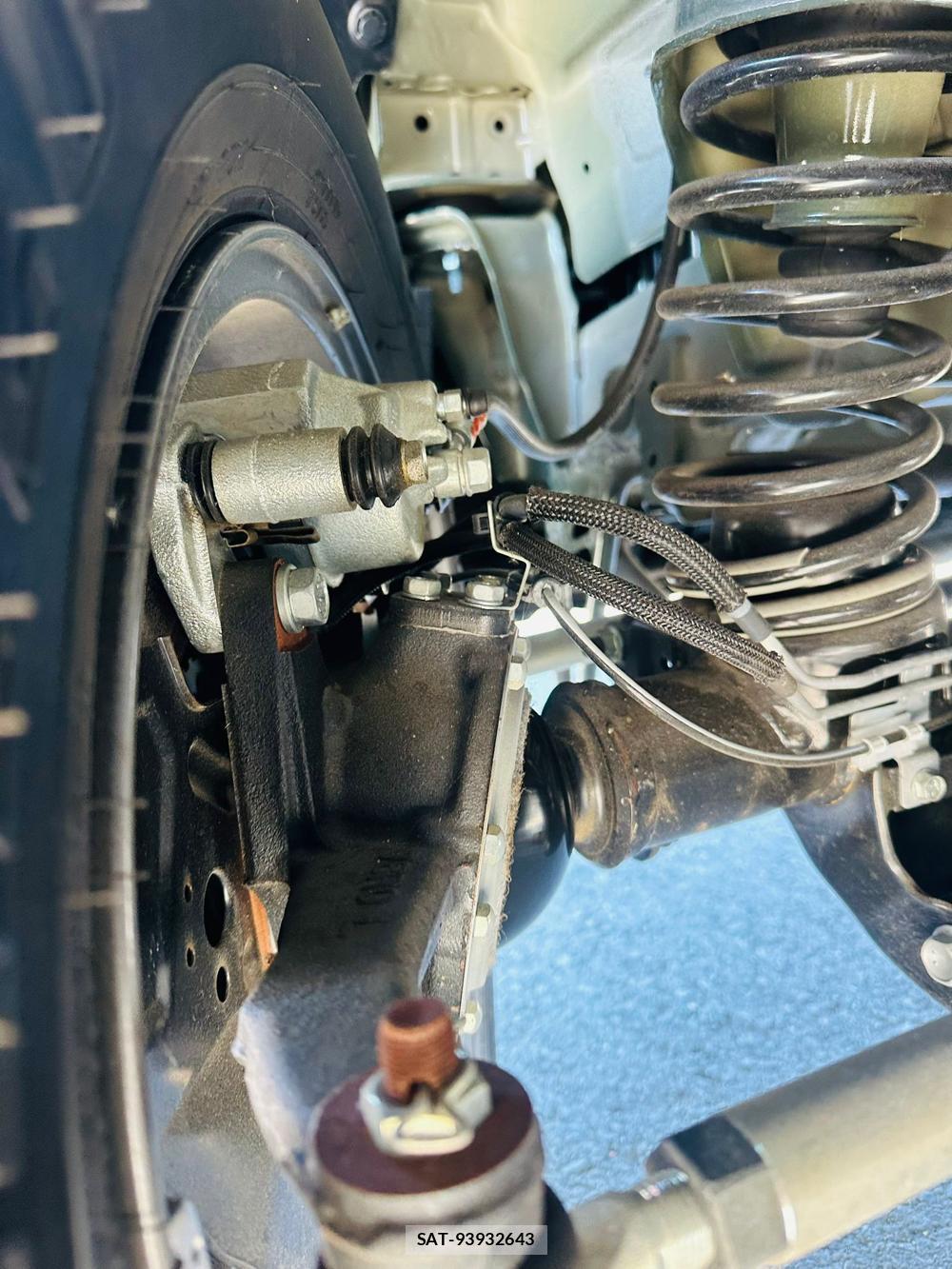 Suzuki JIMNY SIERRA 2025-02 760862-29