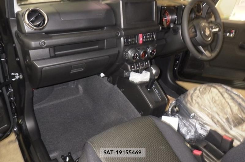 Suzuki JIMNY 2025-06 1077134-5