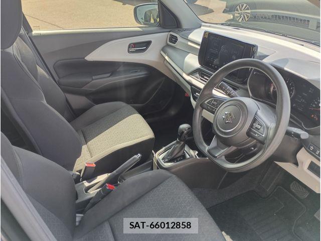 Suzuki SWIFT 2024-04 4988630-9