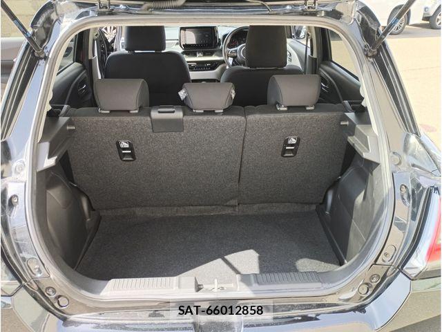Suzuki SWIFT 2024-04 4988630-19