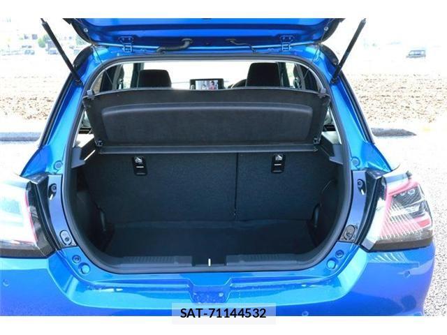 Suzuki SWIFT 2023-12 6020193-12