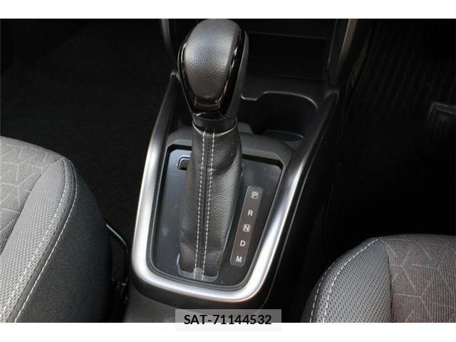 Suzuki SWIFT 2023-12 6020193-19