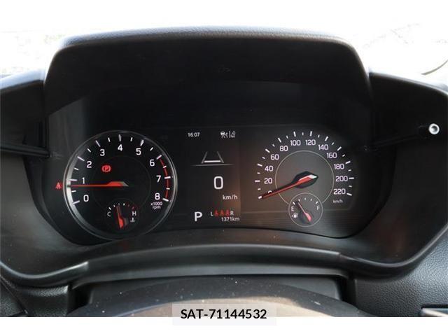 Suzuki SWIFT 2023-12 6020193-21