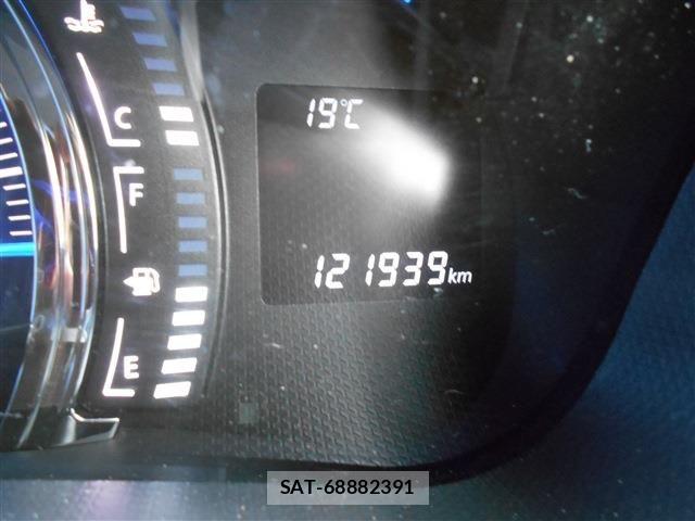 Suzuki SWIFT 2016-02 6753466-10