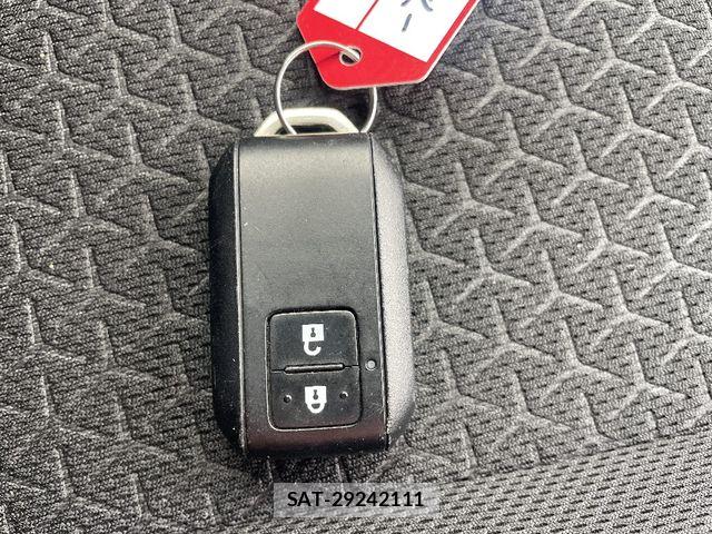Suzuki SWIFT 2019-11 6913793-15