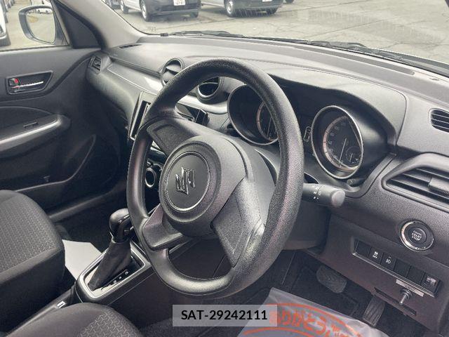 Suzuki SWIFT 2019-11 6913793-4
