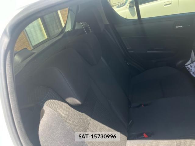 Suzuki SWIFT 2014-04 6913796-11