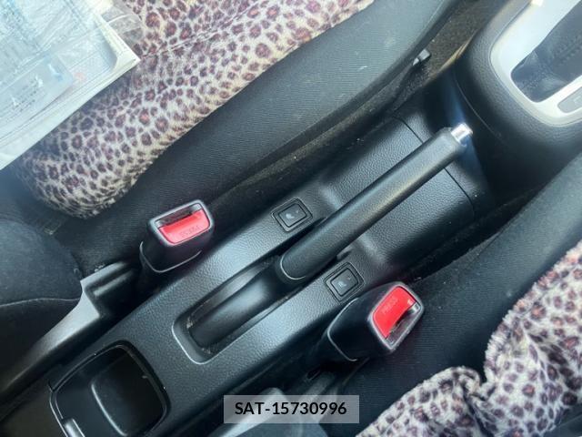 Suzuki SWIFT 2014-04 6913796-16