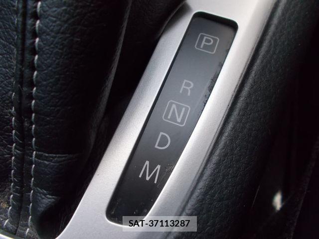Suzuki SWIFT 2015-02 6913792-11