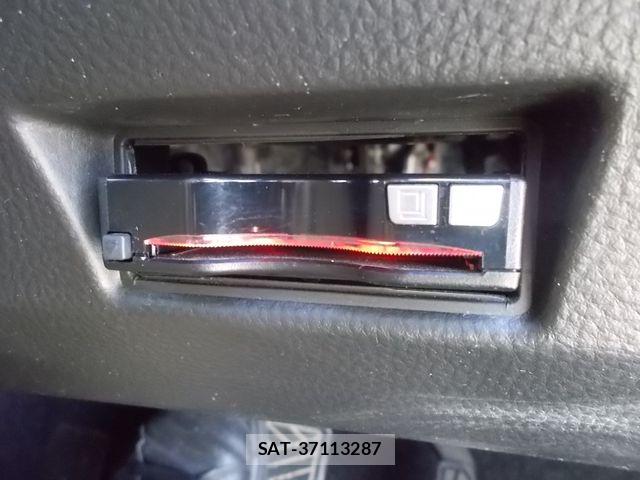 Suzuki SWIFT 2015-02 6913792-19