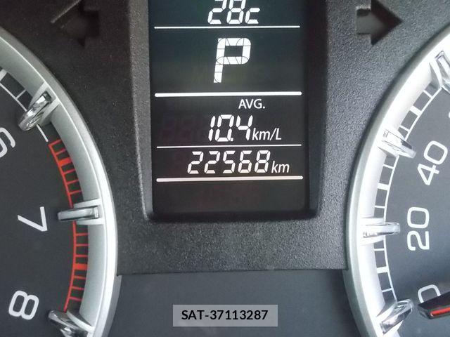 Suzuki SWIFT 2015-02 6913792-6