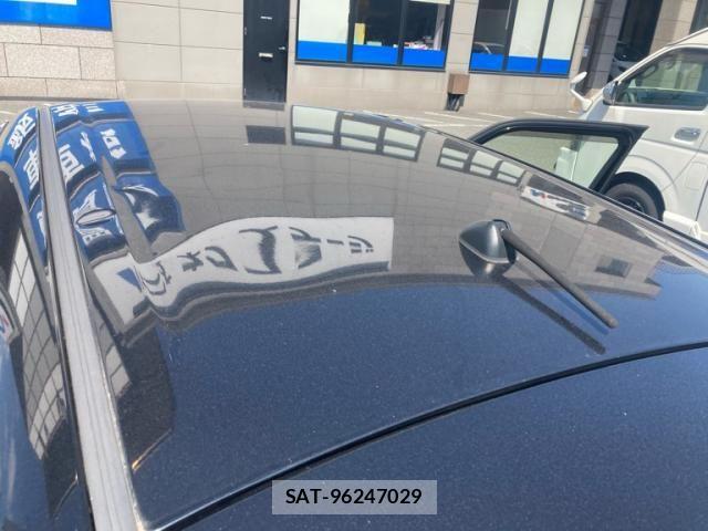 Suzuki SWIFT 2019-01 6913794-11