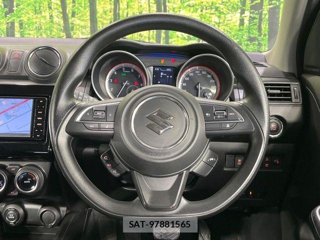 Suzuki SWIFT 2022-03 7021704-11