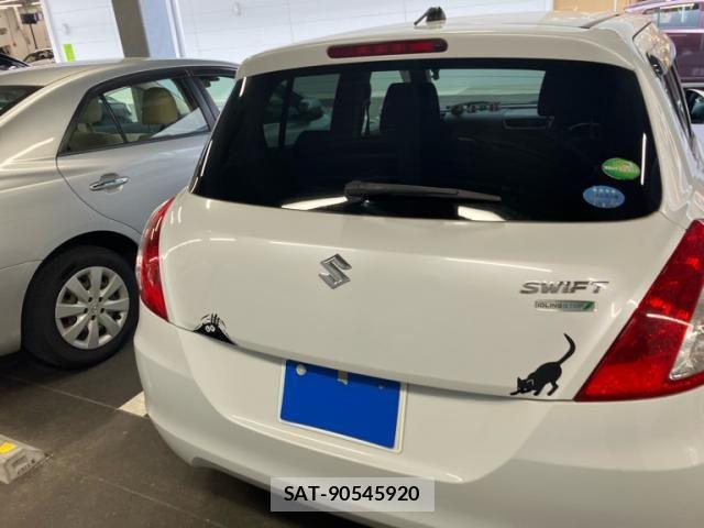 Suzuki SWIFT 2014-04 7225718-4