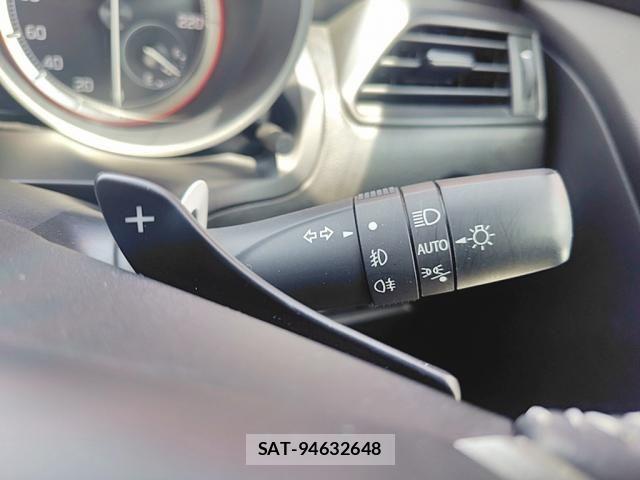 Suzuki SWIFT 2021-12 7252491-19