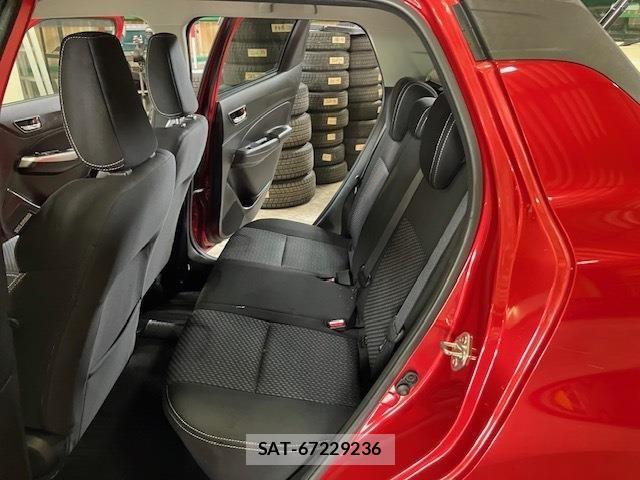 Suzuki SWIFT 2017-01 7458202-11
